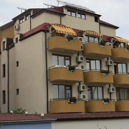 Hotel Strinava Primorsko